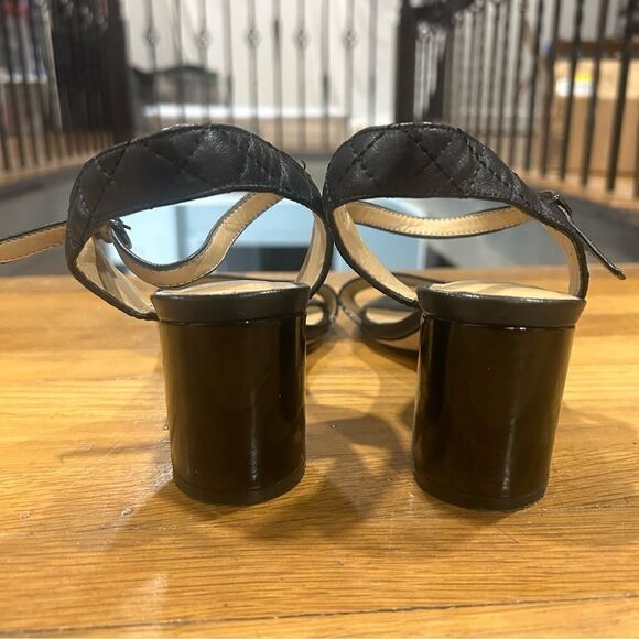 Neiman Marcus Vintage Quilted Patent Leather Cylinder Block Heel Sandal - Picture 6 of 9